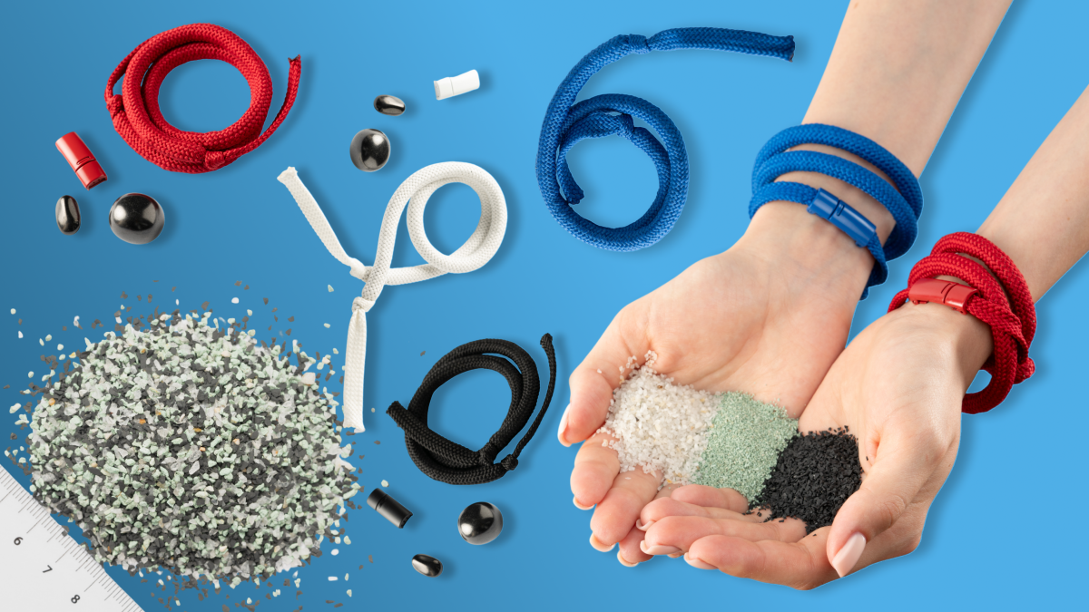 Браслеты и кулоны